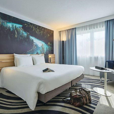 Novotel Massy Palaiseau Exterior foto